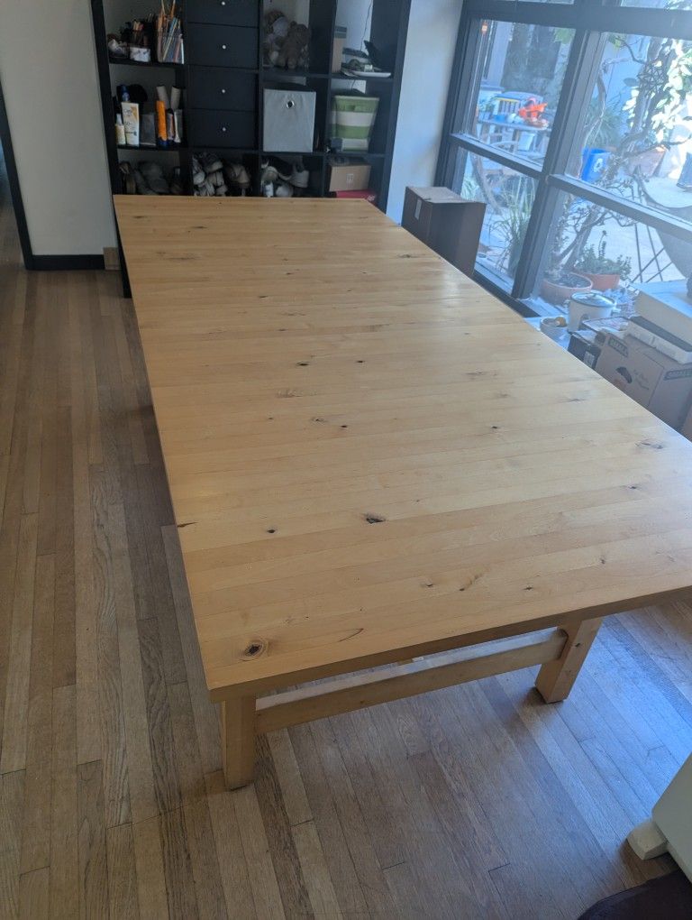 Solid Wood Blonde Extendable Dinner Table: Seats 8-10
