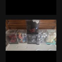 SOLD OUT!!! SIX (6) AUTHENTIC MAC HELLO KITTY COSMETIC BRUSH SETS