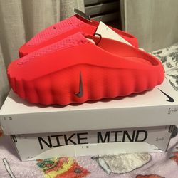 Nike Mind 001 Solar Red