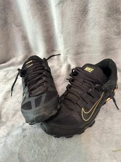 Nike Reax Men’s Size 11 Black Gold Training Running Shoes 621716-020