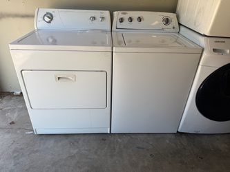 Whirlpool Washer and Dryer Set