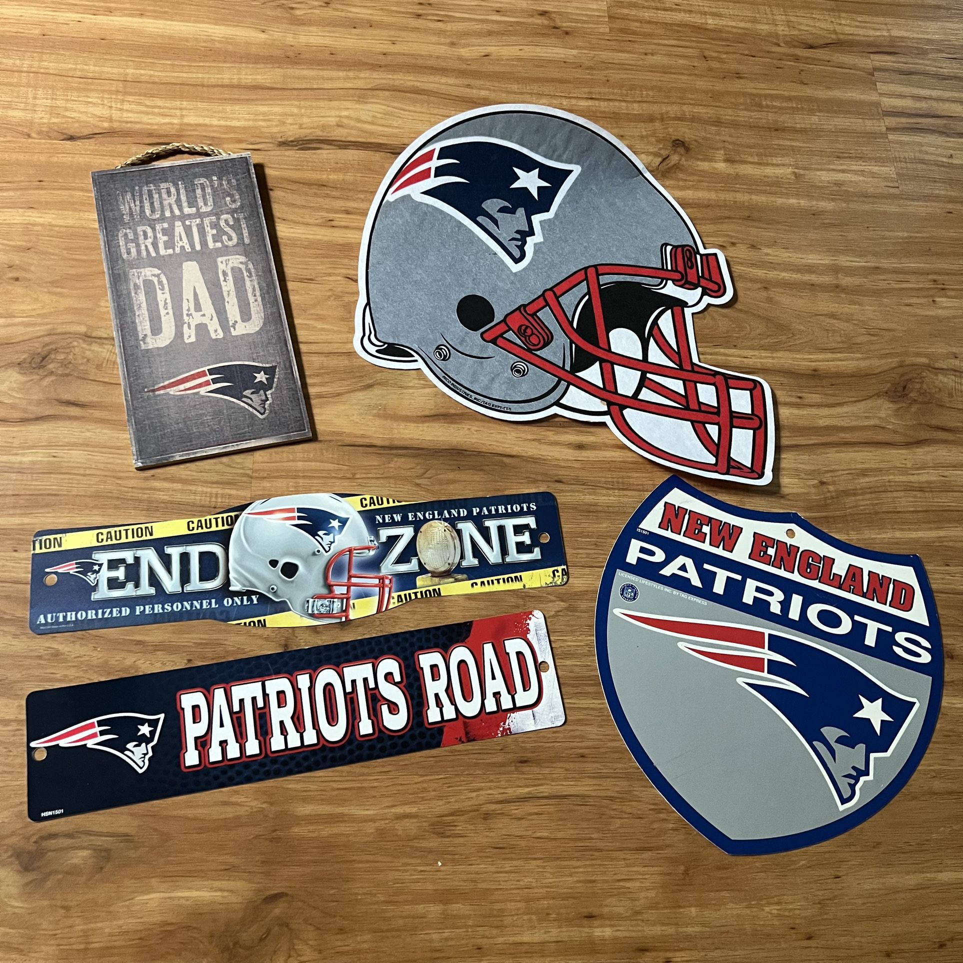 New England Patriots Sign Bundle for Sale in Henderson, NV - OfferUp