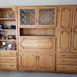 Custom Amish Natural Finish Solid Oak Wall Unit With Leaded Glass Doors