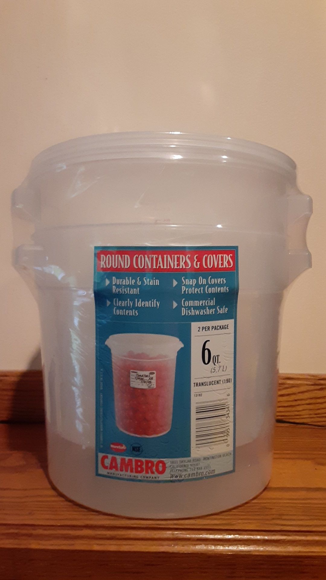 Set of 2 Cambro commercial 6qt. food storage containers