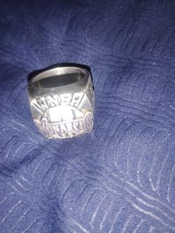 2005 monarchs championship ring