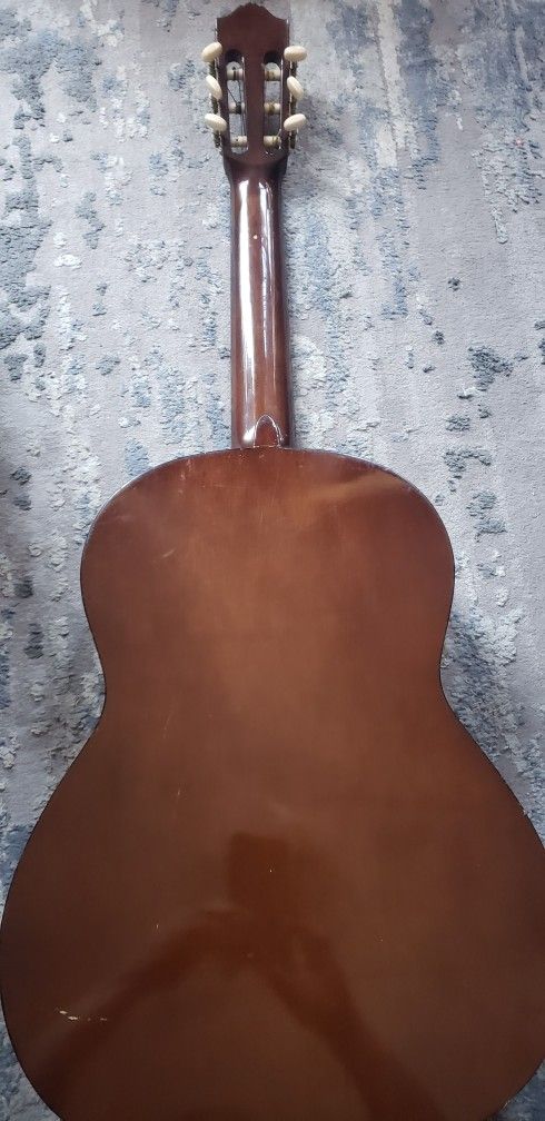 Yamaha C-40 Classical Acoustic Guitar 