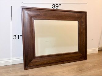 Pottery Barn Wall Mirror. Size: 39” X 31” High Quality Excellent Condition. Originally $599
