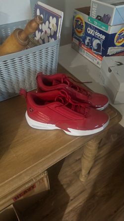 Jordan Max Aura 6 Shoes Men's Size 11 Varsity Red