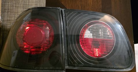 99-00 Honda Civic Taillights 4door