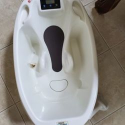 3 in 1 Baby bathtub, Accurate Digital Scale, and Water Thermometer all in one  Aqua Bathtub AND Ingenuity My Bath Seat for Sit-Up Baby Bathing