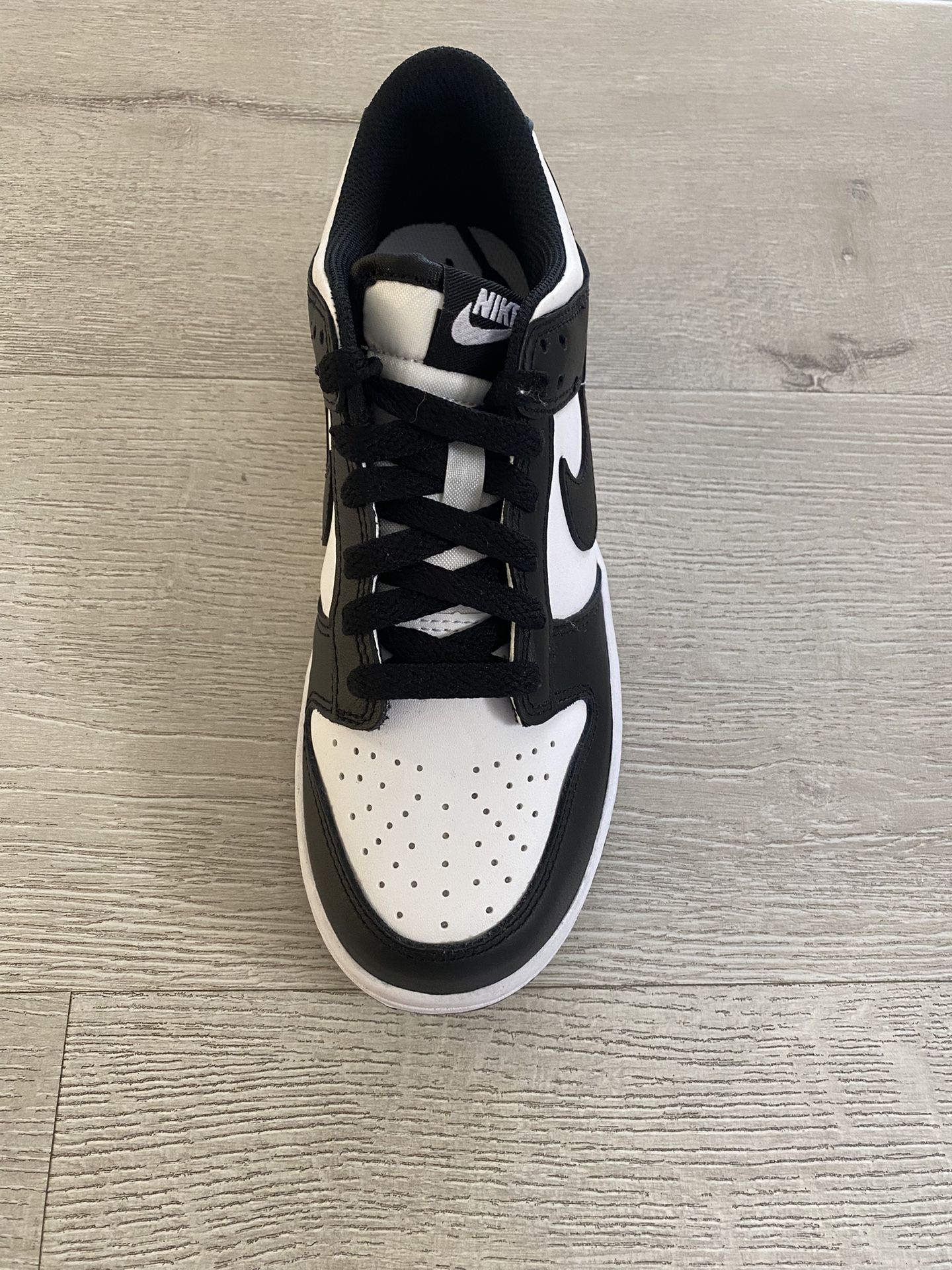 Nike Panda Dunks 