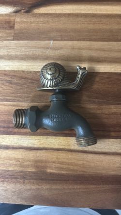 Vintage snail 3/4”hose Bibb