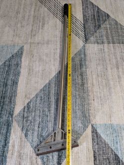 Cain floor scraper