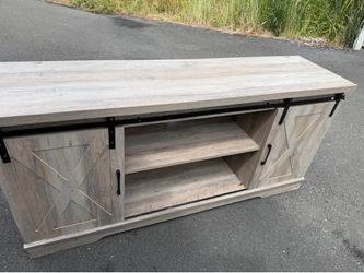 Tv stand