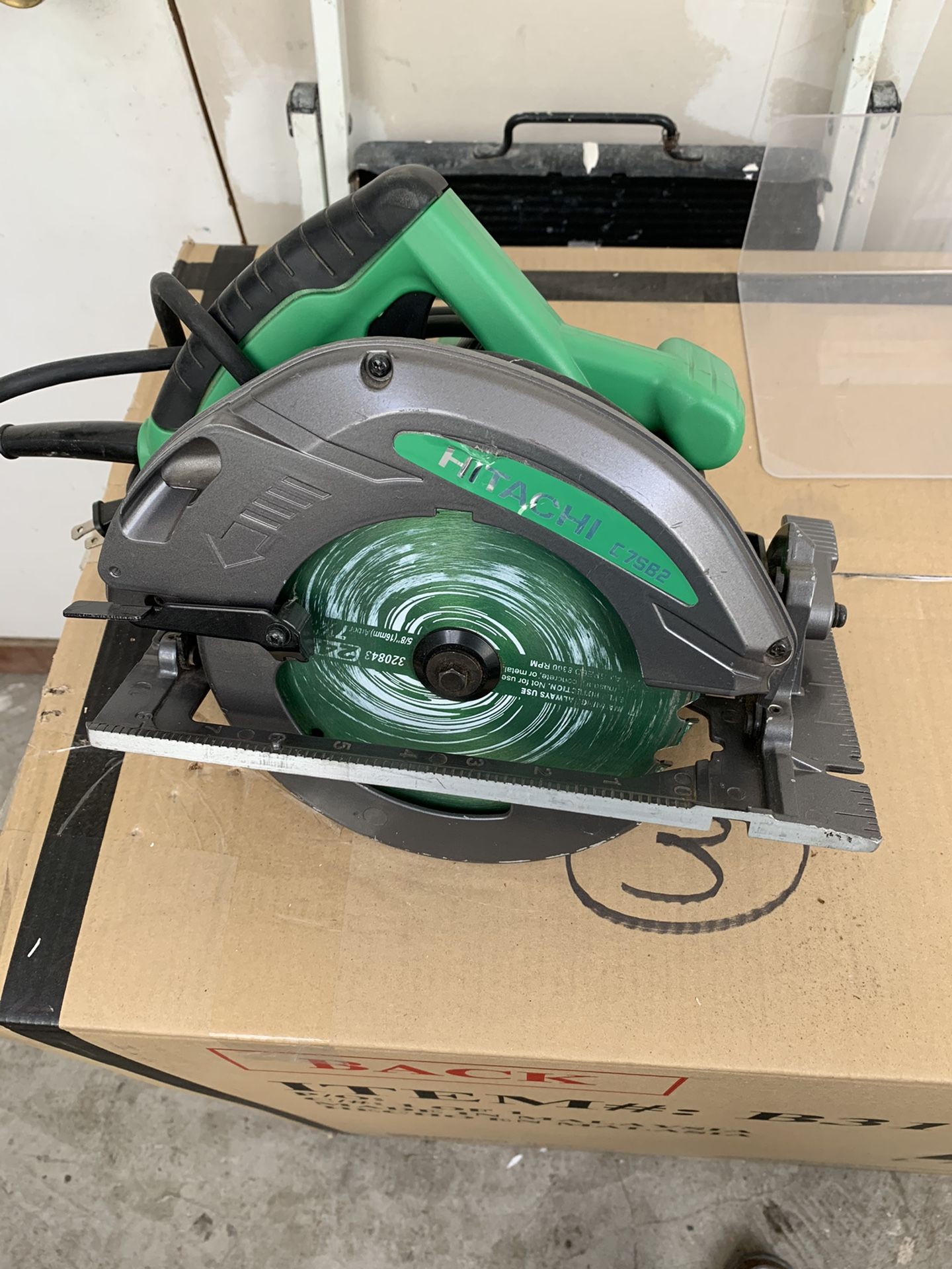 Hitachi 15 Amp 1/4 Inch Circular Saw