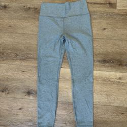 Vuori Clean Elevation Legging- Size Medium 