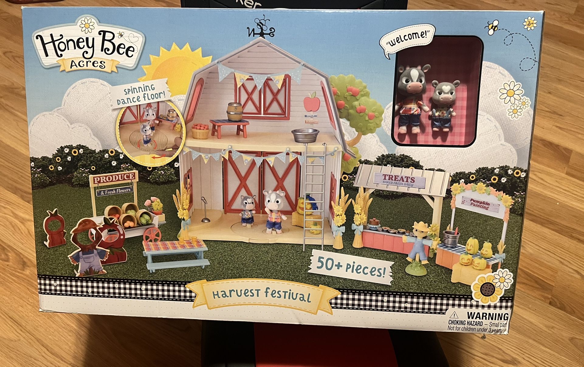 Honey Bee Acres Harvest Festival Doll Playset with Mini Figures