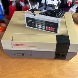 NES Console - For Parts