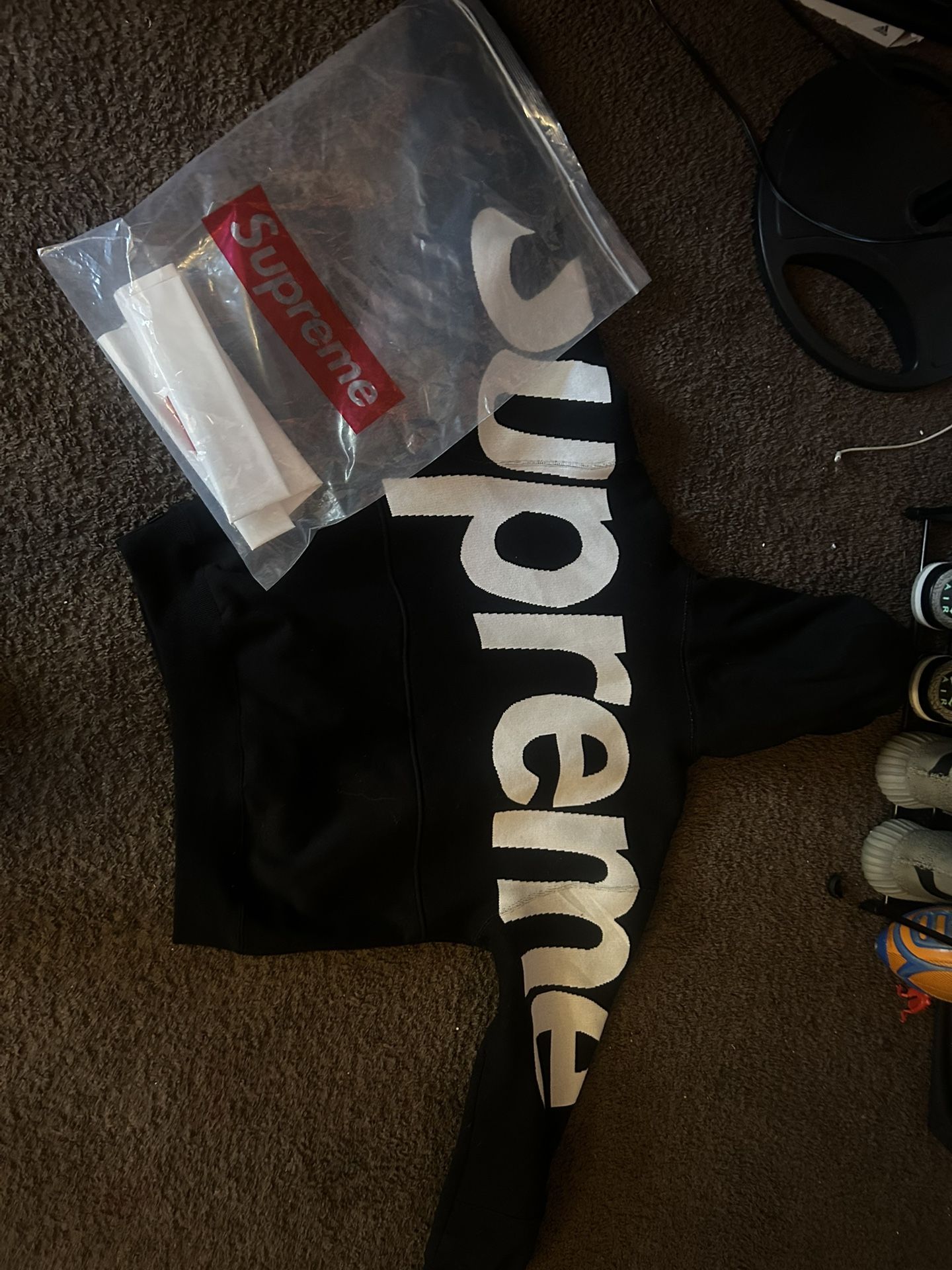 Supreme hoodie