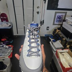 Nike Air Jordan 9 Retro
Flint Grey French Blue Men's Size 7 Or Women's Size 8.5 Like New Condition 