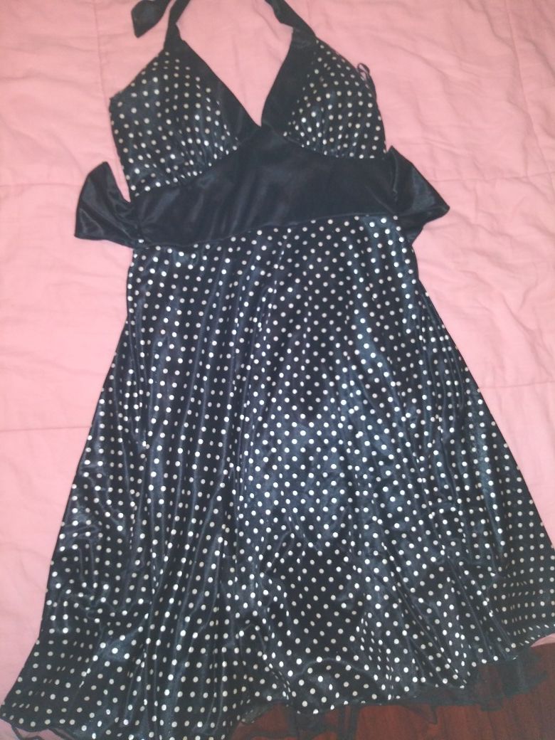 Nice party dress!