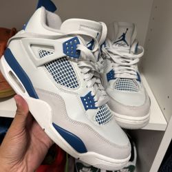 Jordan 4 Military blue Size 10