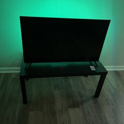 40 Inch PHILIPS | Roku TV  With LED Lights and Stand
