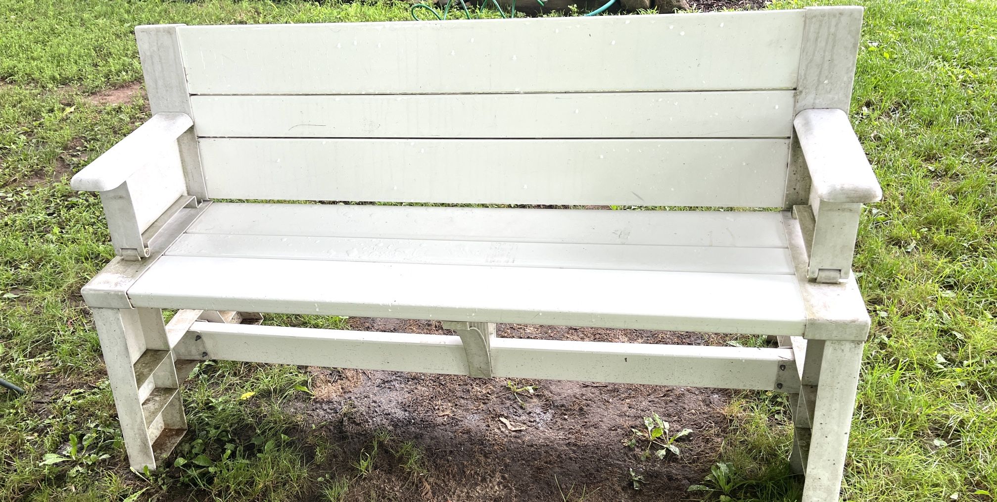 CONVERTIBLE BENCH/TABLE
