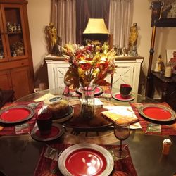 Dinning Room Table And Chairs