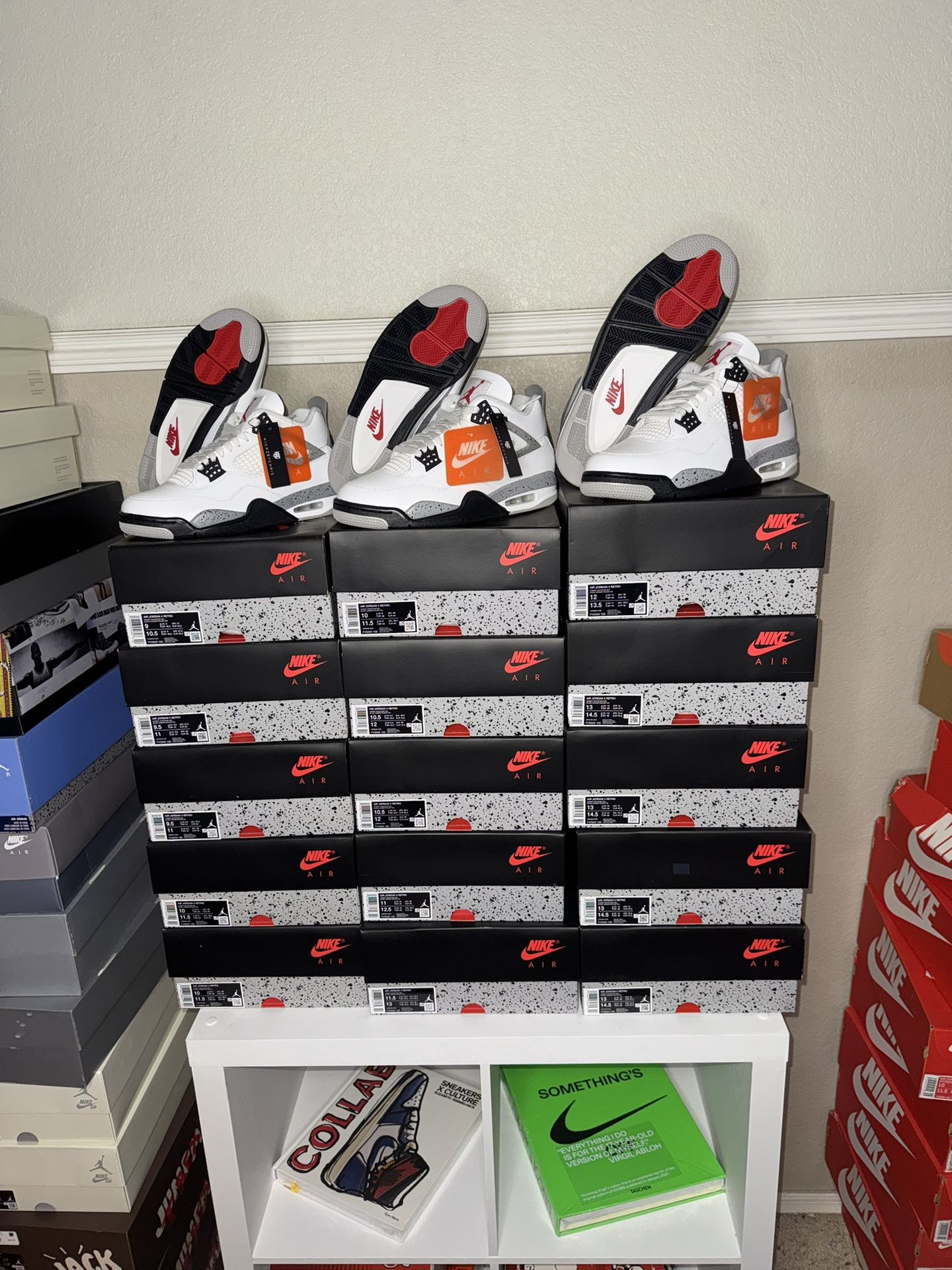 Air Jordan Retro 4