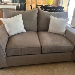Gray 2 piece couch set