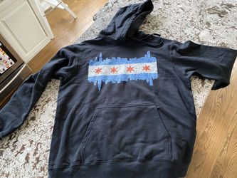 BRAND NEW Men’s Chicago hooded sweatshirt XL