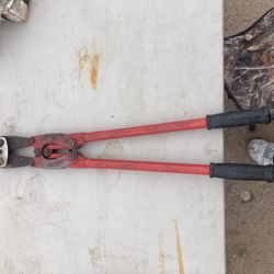 Bolt Cutters 