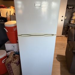 Frigidaire White Fridge 