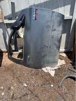 Driver and passenger door 07 Dodge ram 2500 great condition