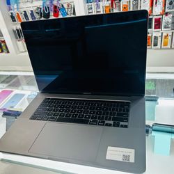 MacBook Pro 2019 1TB 16 gb ram