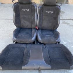 Dodge Challenger Seats