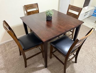Free Delivery 🚚 Dining Table Set✨