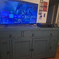 Entertainment Center Bundle, TV, XboxOne