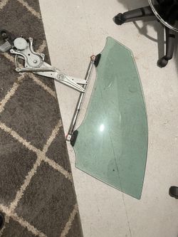 2009 Toyota Camry Driver Side Door Glass Window
