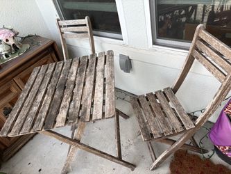 Folding outdoor bistro set