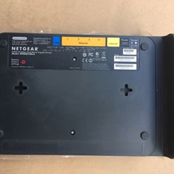 Dual Band Gigabyte Router NG600 NETGEAR - $40