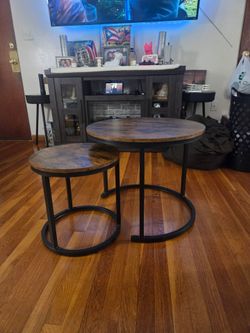 Round Nesting Coffee Table Set of 2
