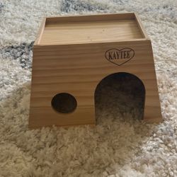 Kaytee Wood Pet Hidey House