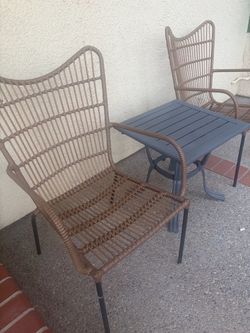 Outdoors chairs and table 20x20