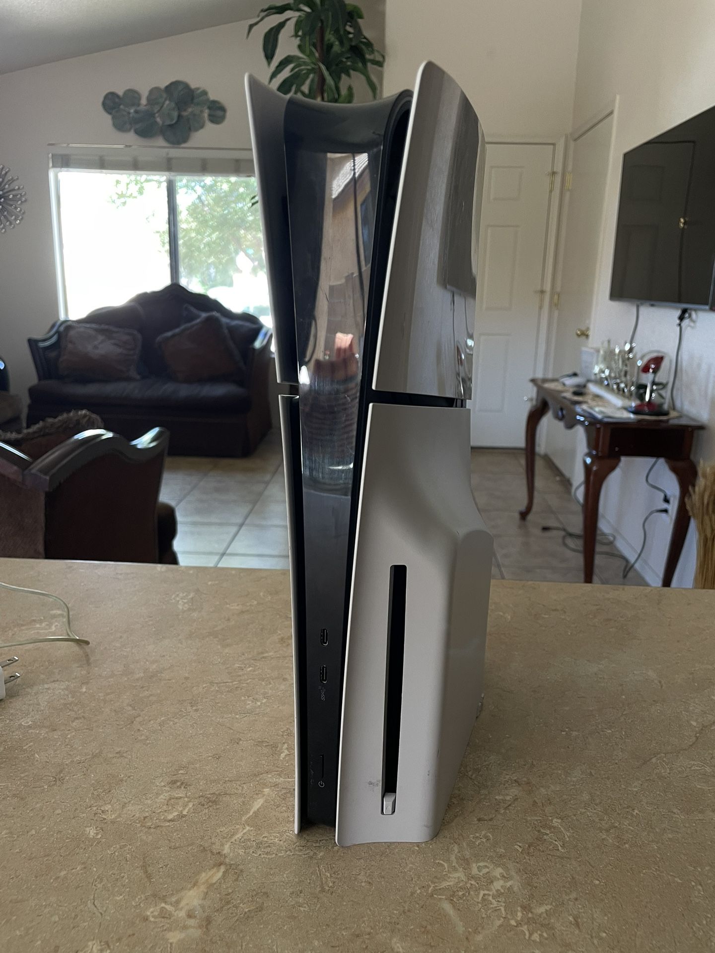 PS5 Slim with disc, 1TB