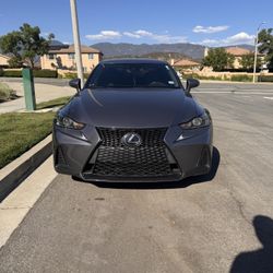 2017 Lexus IS