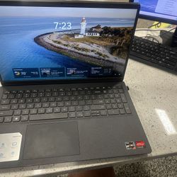 Dell Inspiron 15 – Ryzen 7 5700U, 16GB RAM, 954GB SSD, Radeon Graphics