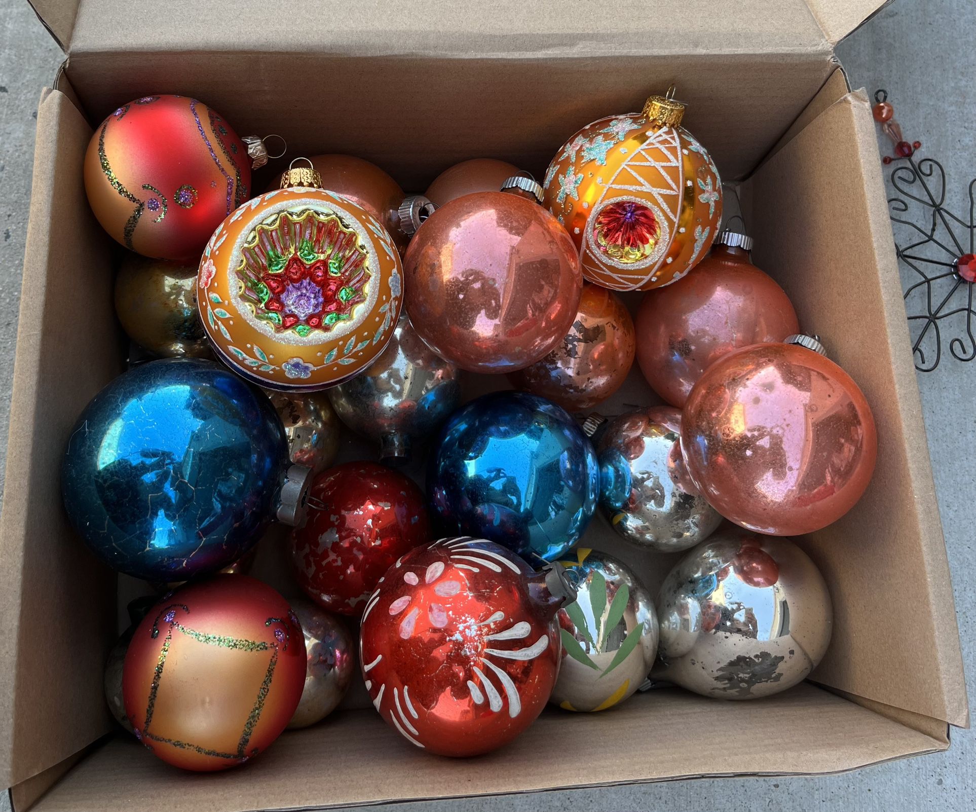 Multi-color Vintage Ornaments 