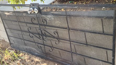 Sequrity Screen  Door. Metal 